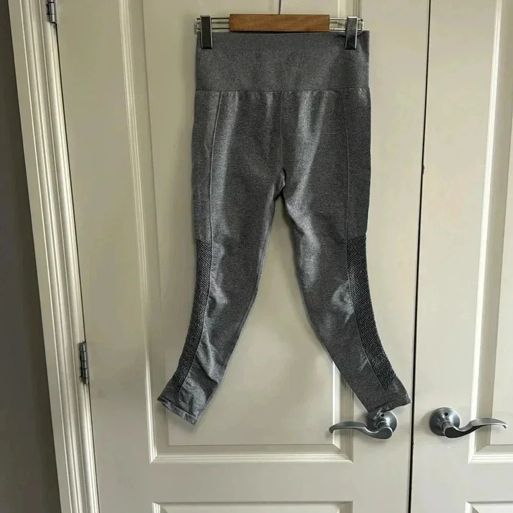 Fabletics tights